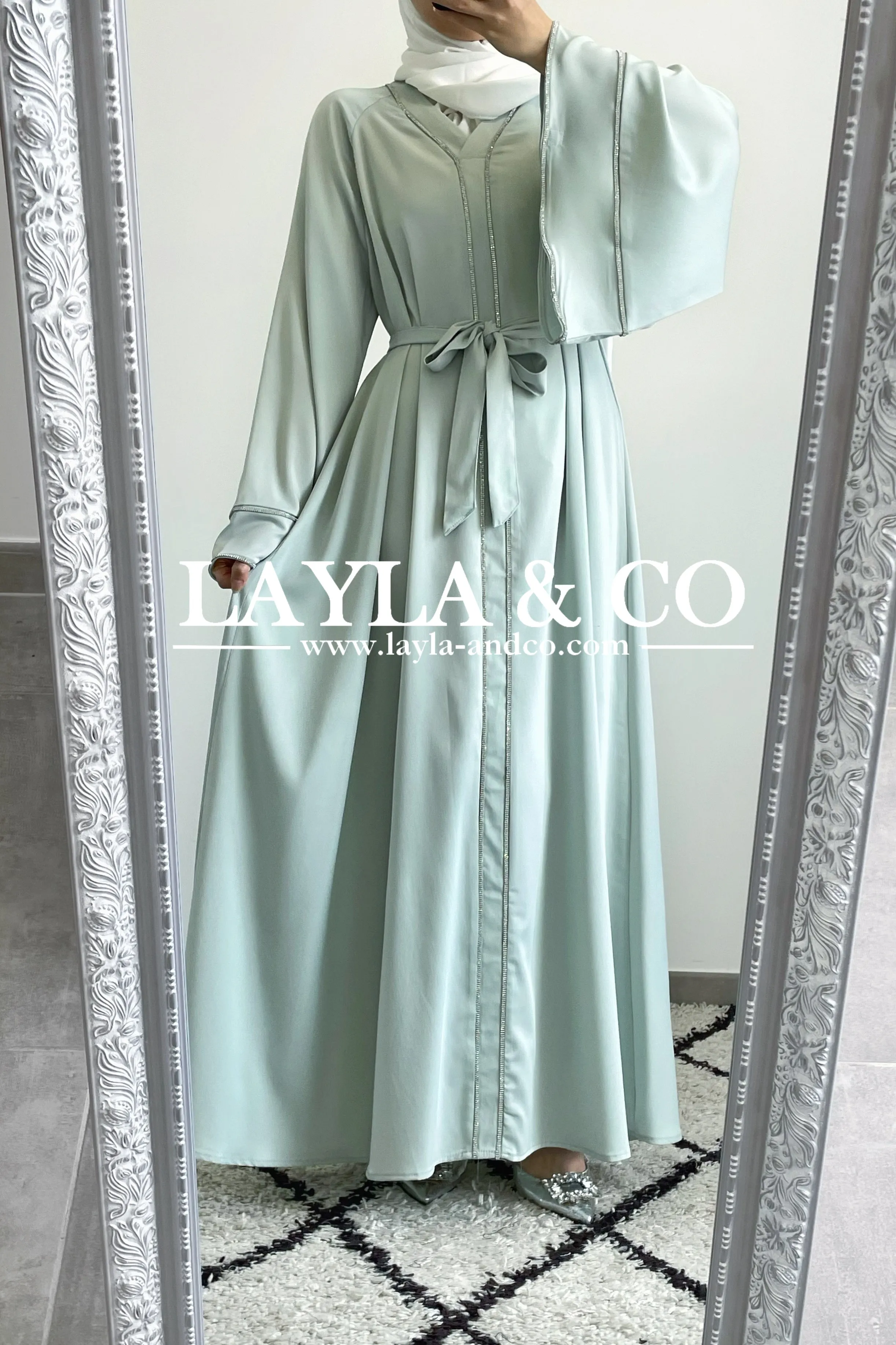 Abaya satinée Shiny ( couleurs)