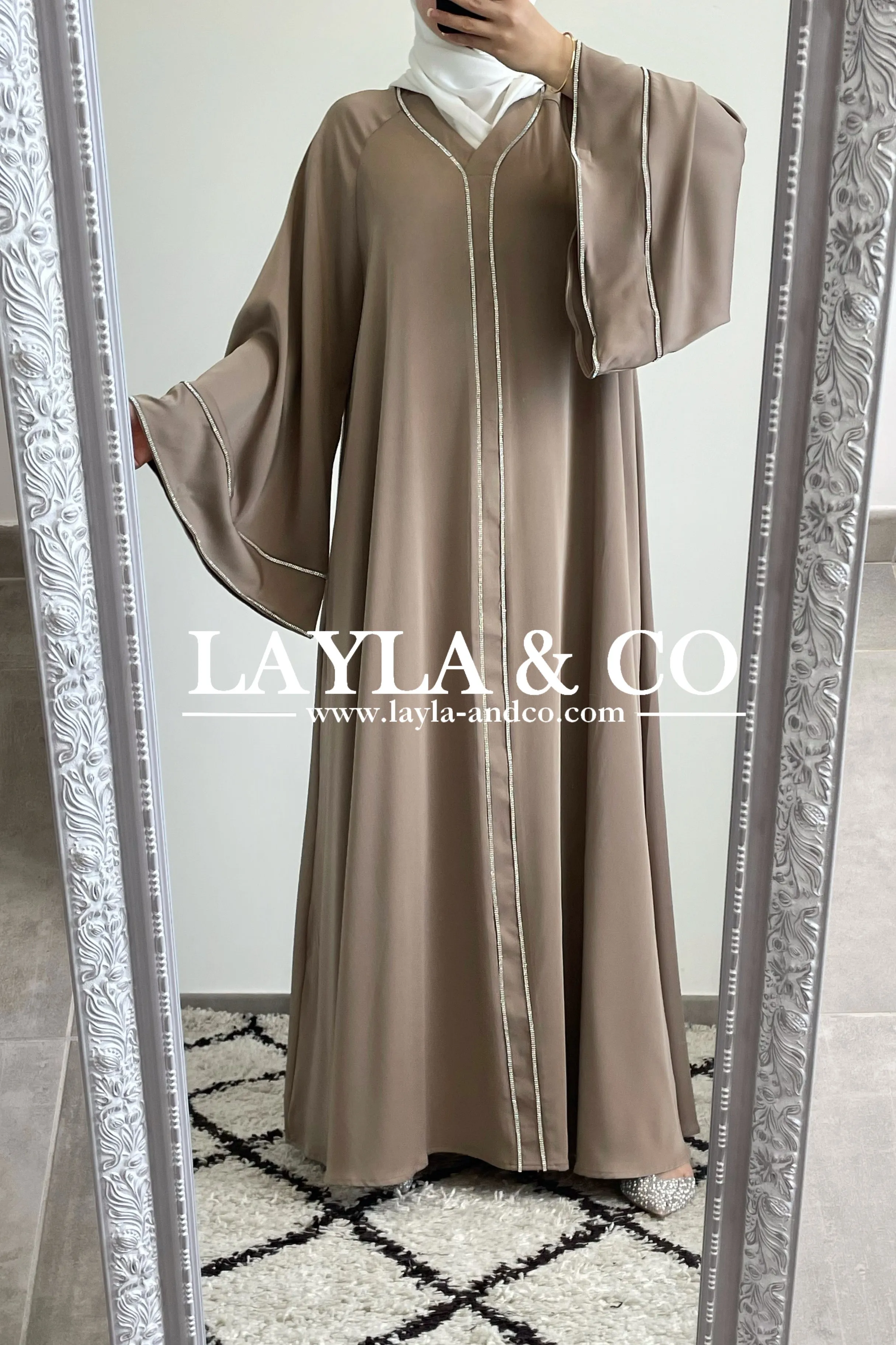 Abaya satinée Shiny ( couleurs)