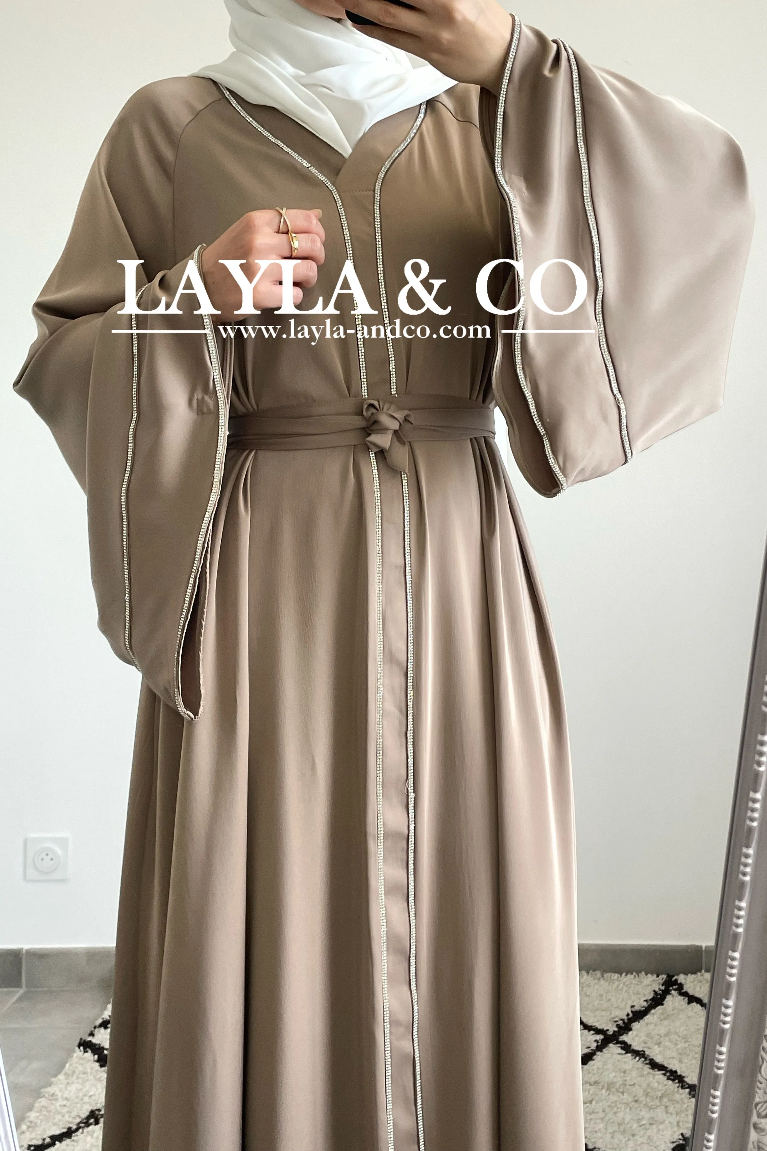 Abaya satinée Shiny ( couleurs)