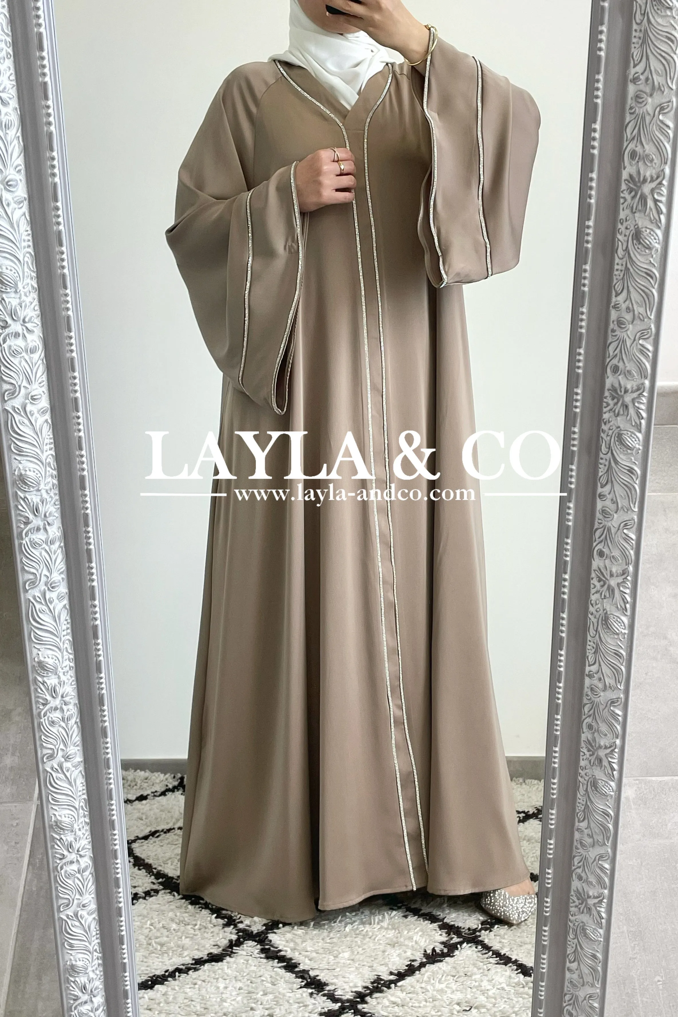 Abaya satinée Shiny ( couleurs)