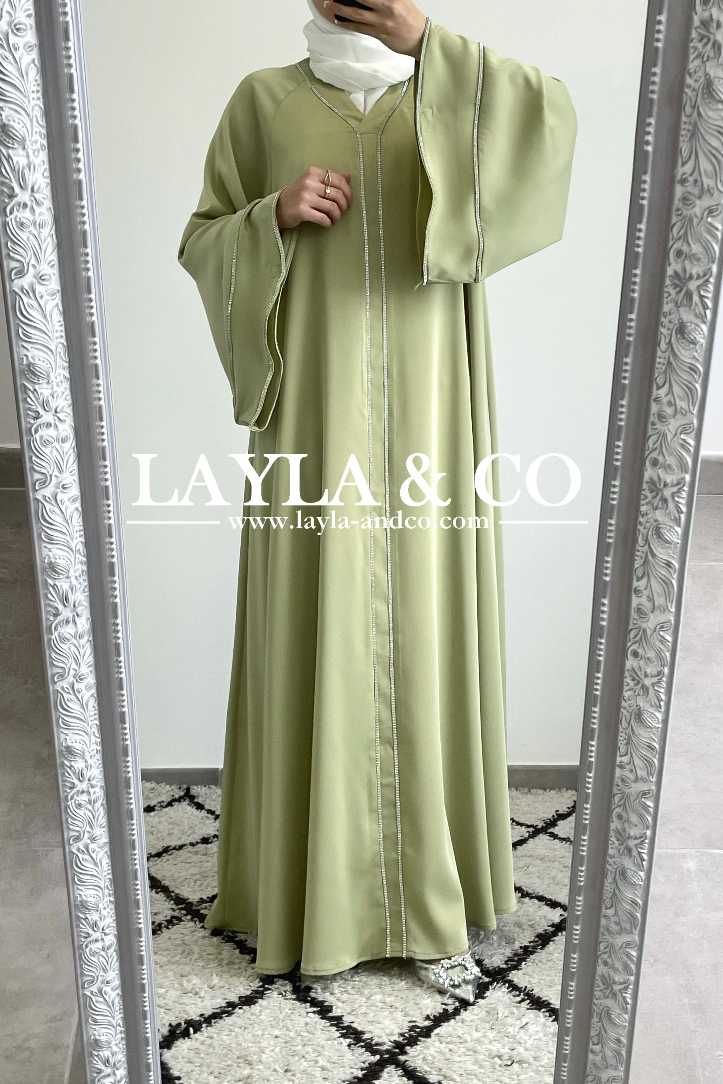 Abaya satinée Shiny ( couleurs)