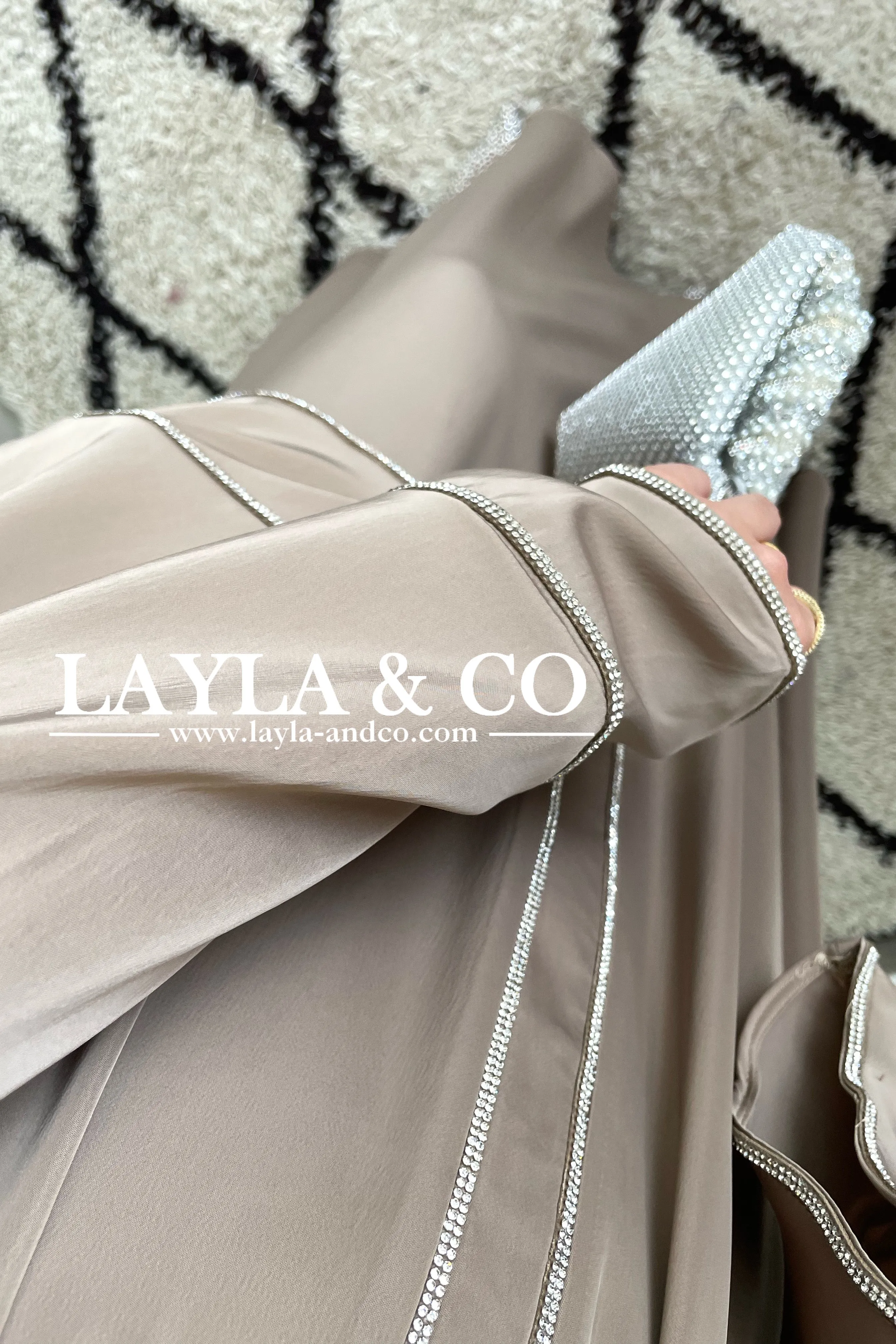 Abaya satinée Shiny ( couleurs)