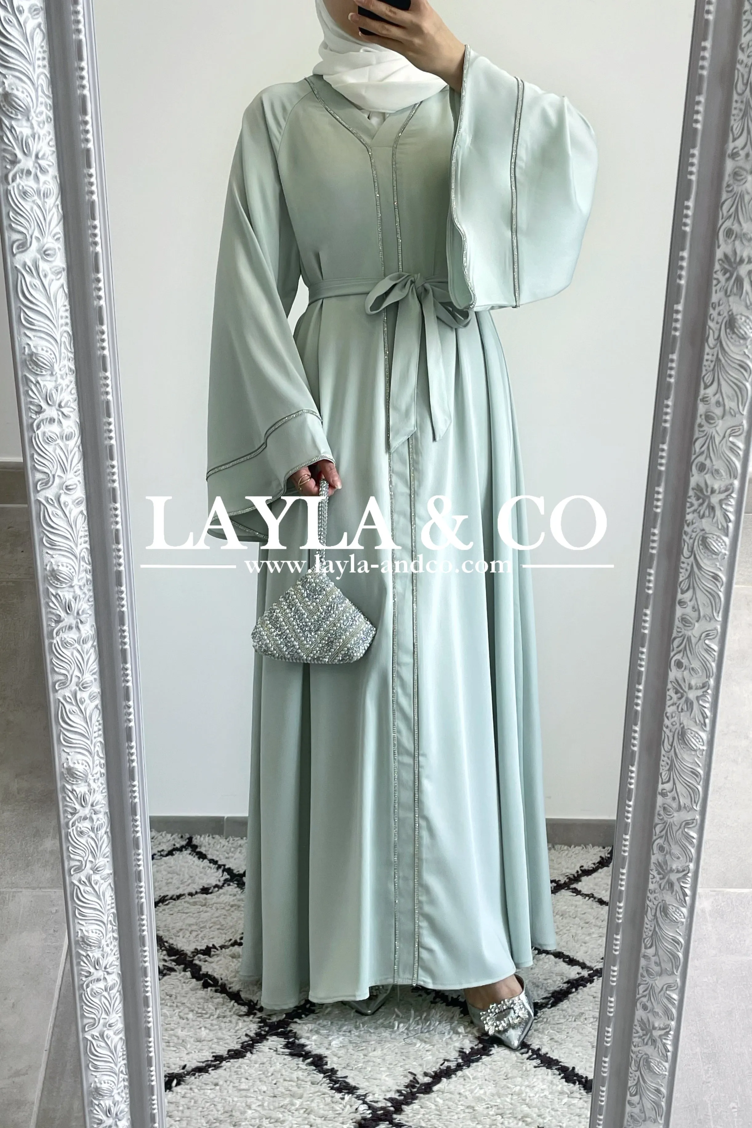 Abaya satinée Shiny ( couleurs)